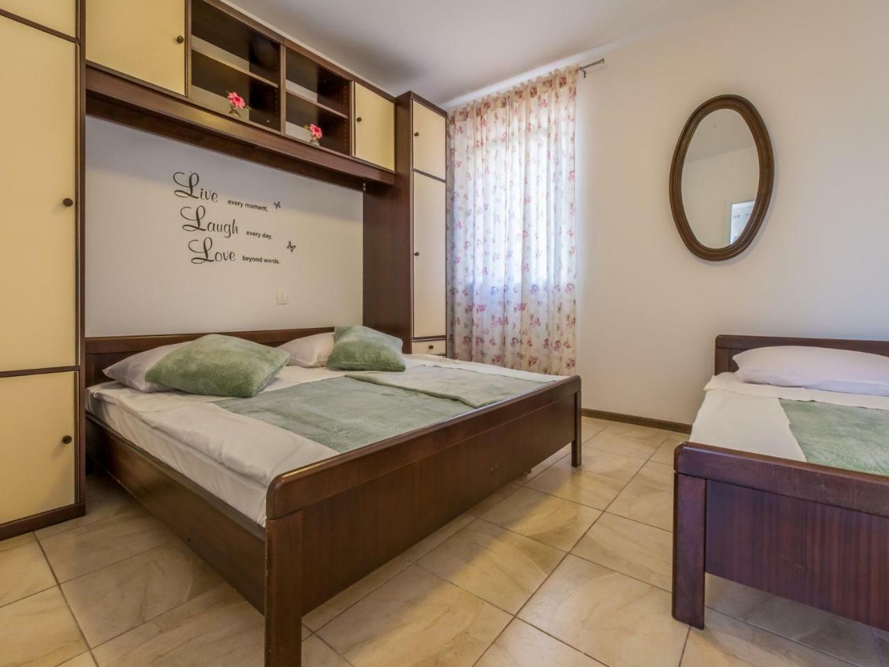 Apartment Slavka Crikvenica Eksteriør bilde